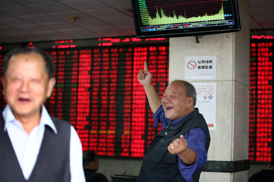 China's main equity indexes surge