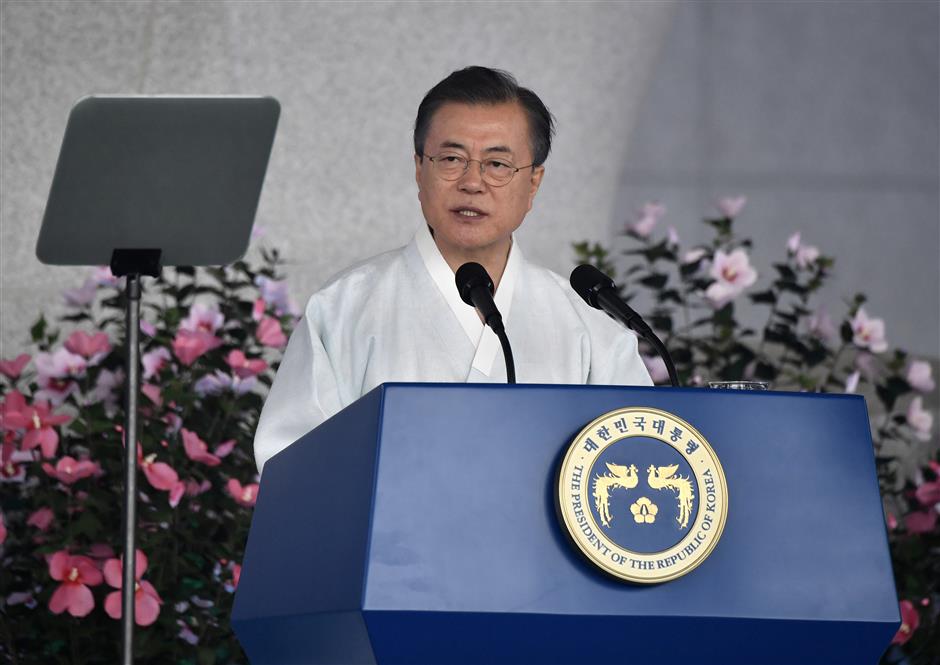 S.Korean president vows to build peace economy with DPRK via dialogue