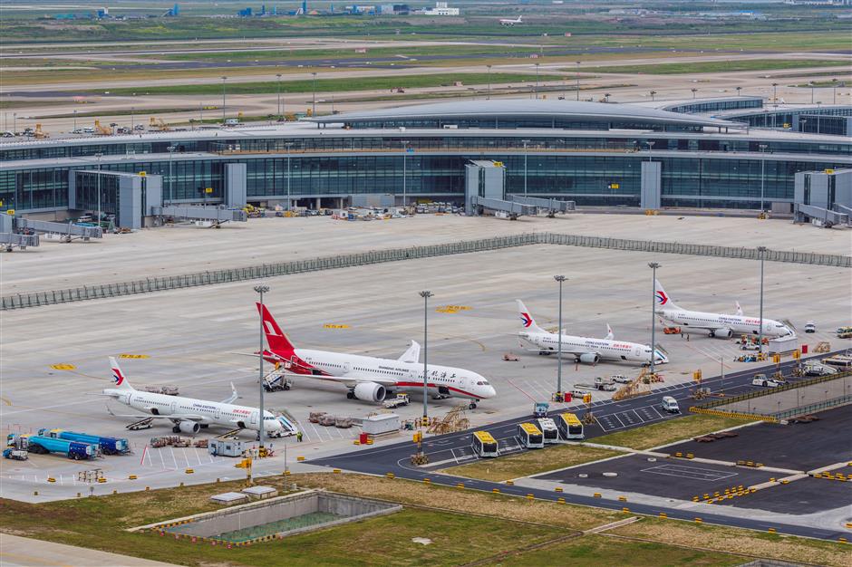 World's largest satellite terminal to open at Pudong airport next week