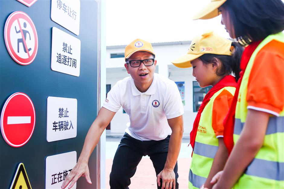 Road safety class for kids