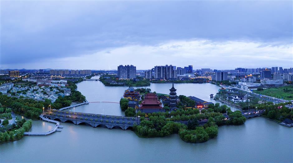 Photo campaign captures splendor of Pinghu