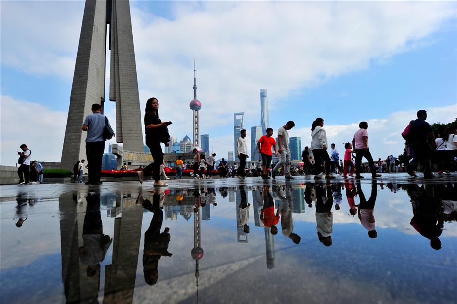 Visitors enjoy a slice of Shanghai during National Day holiday