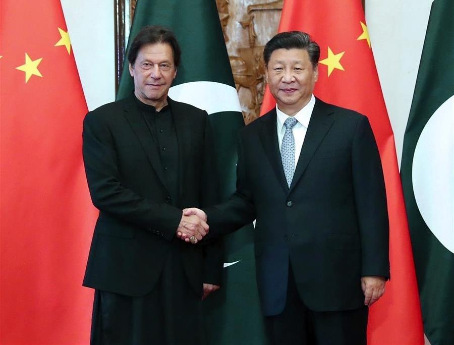 Xi meets Pakistani PM, calls for forging closer community of shared future