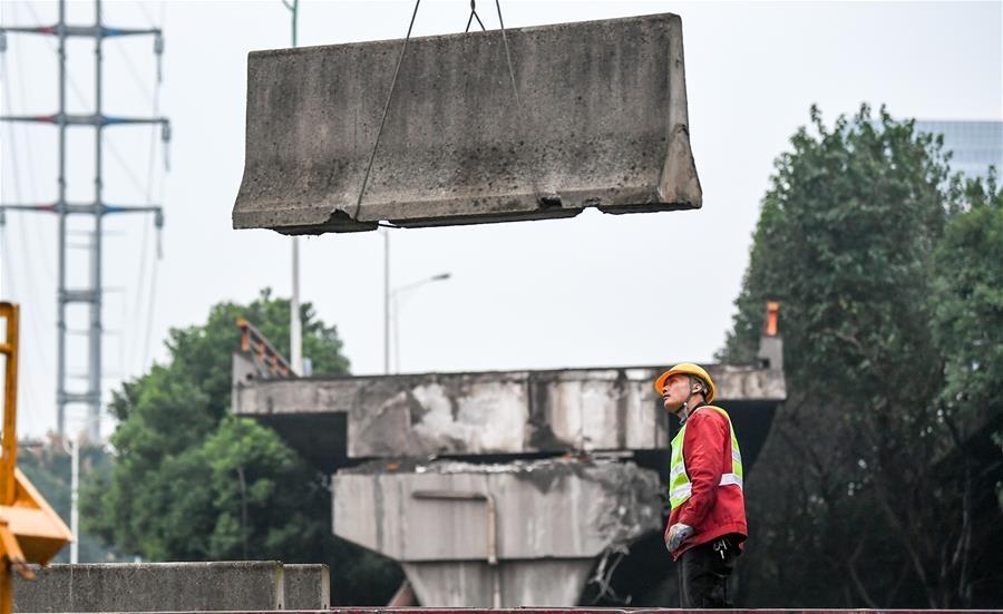 Xigang Road under collapsed overpass resumes traffic in Wuxi