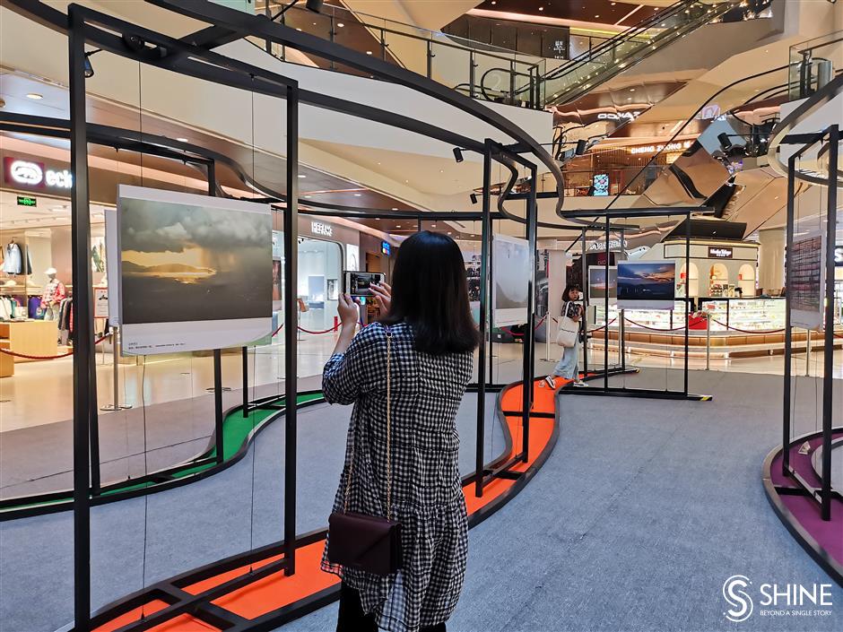 Photo exhibit captures Hong Kong's beauty, traditions