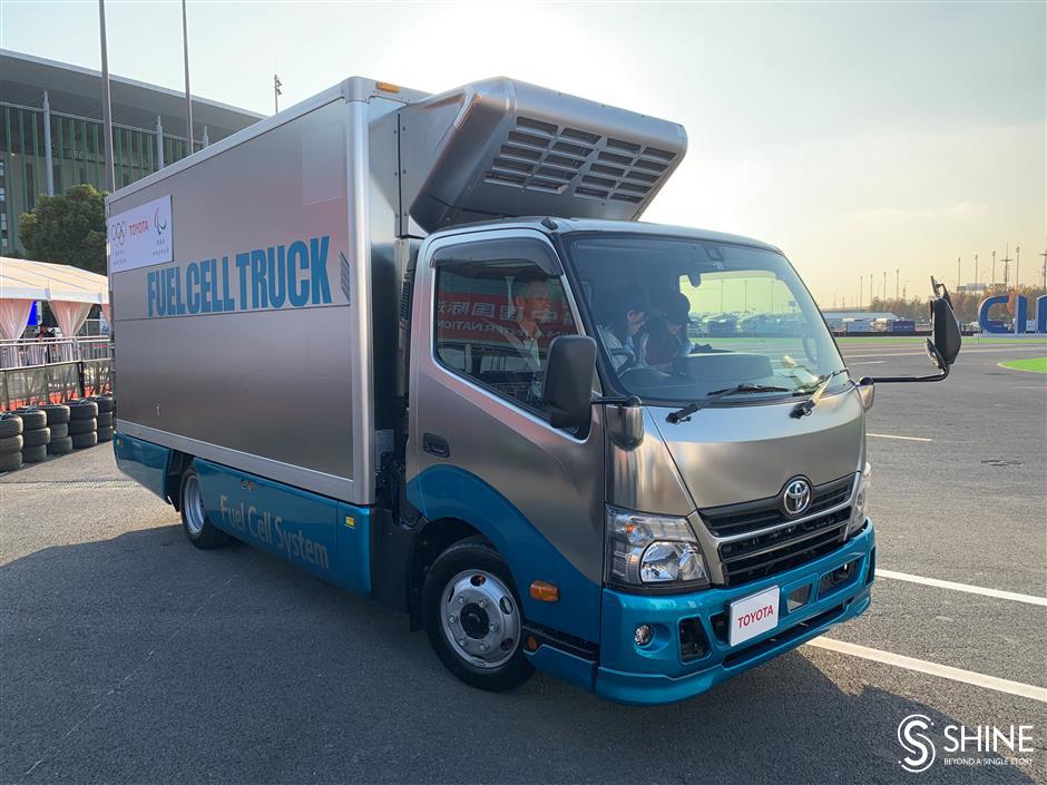 Fuel-cell vehicles go through their paces at CIIE