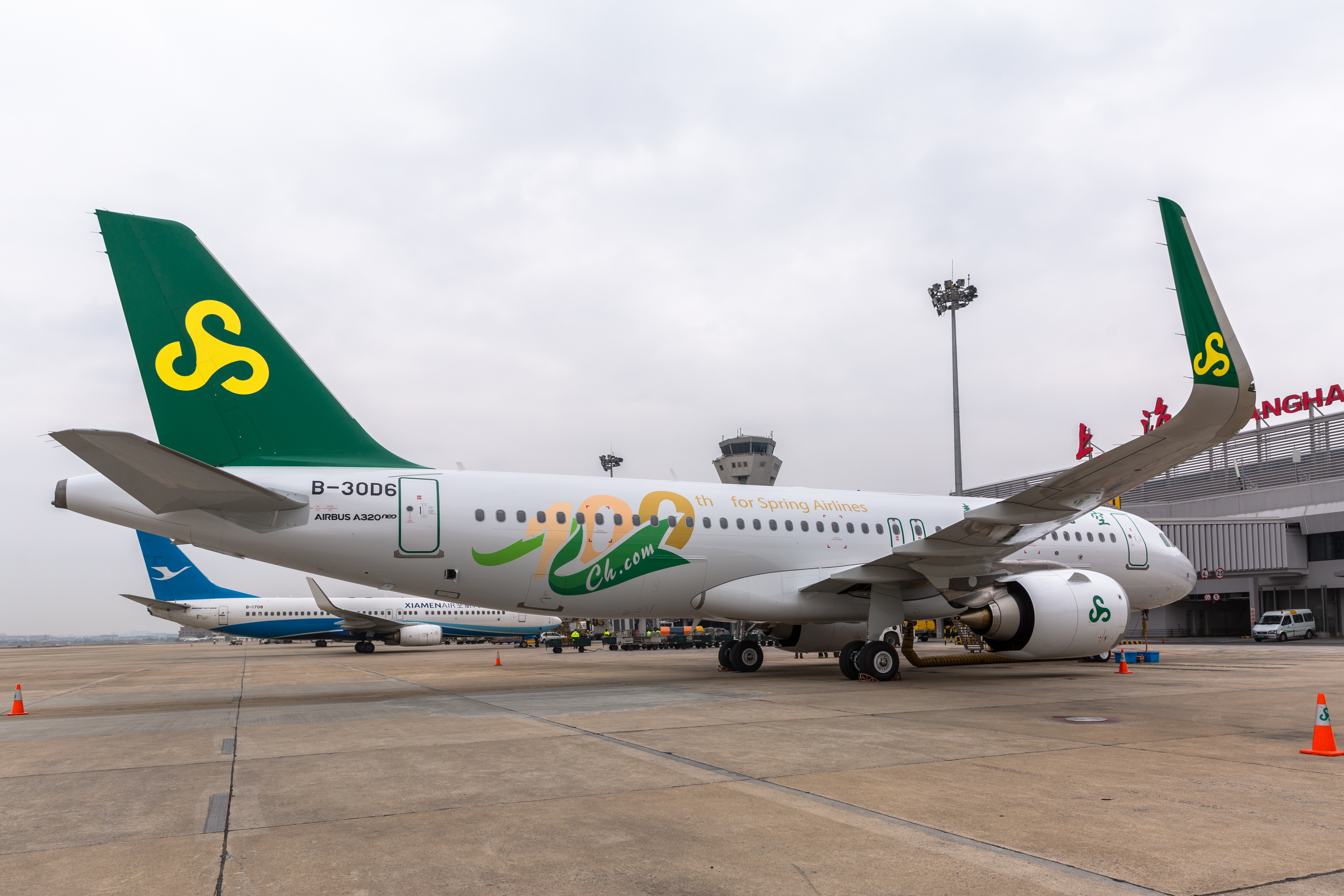 spring becomes 1st private carrier with 100 planes