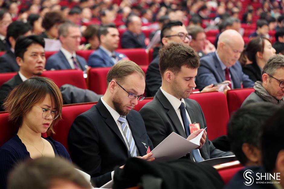Annual political sessions kick off in Shanghai