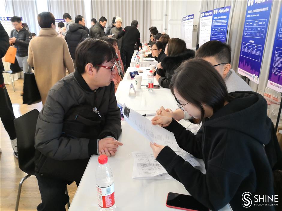 Over 3,000 vacancies at city's job fairs