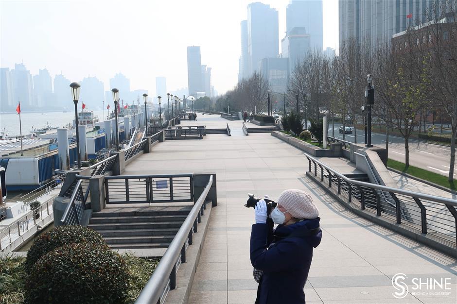 January 2020: quiet city life with masks