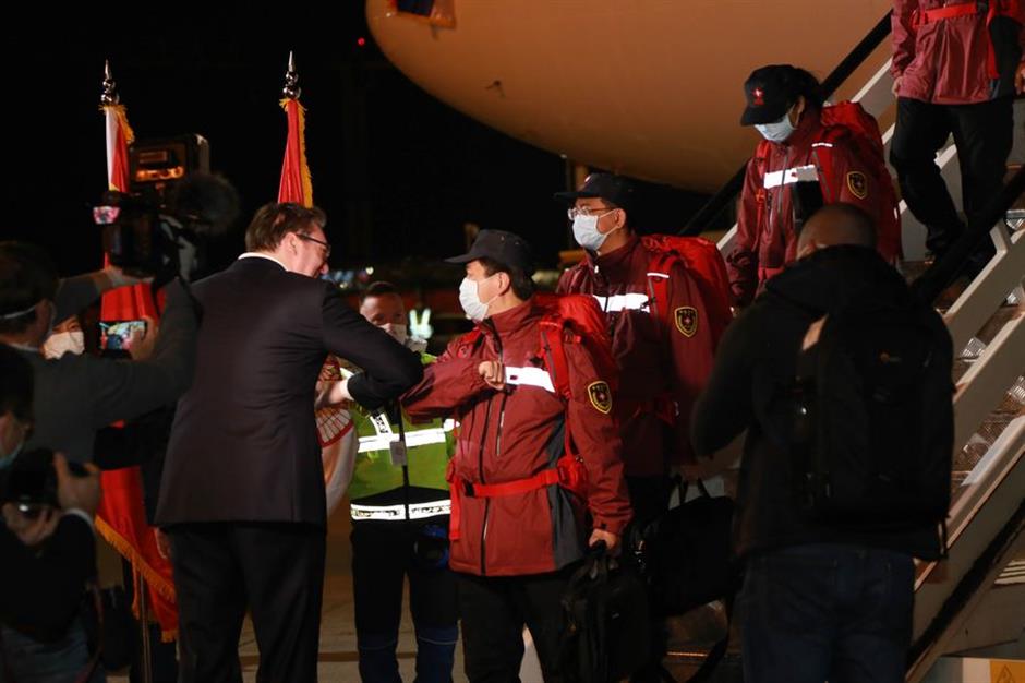 Chinese medics arrive in Serbia to fight COVID-19