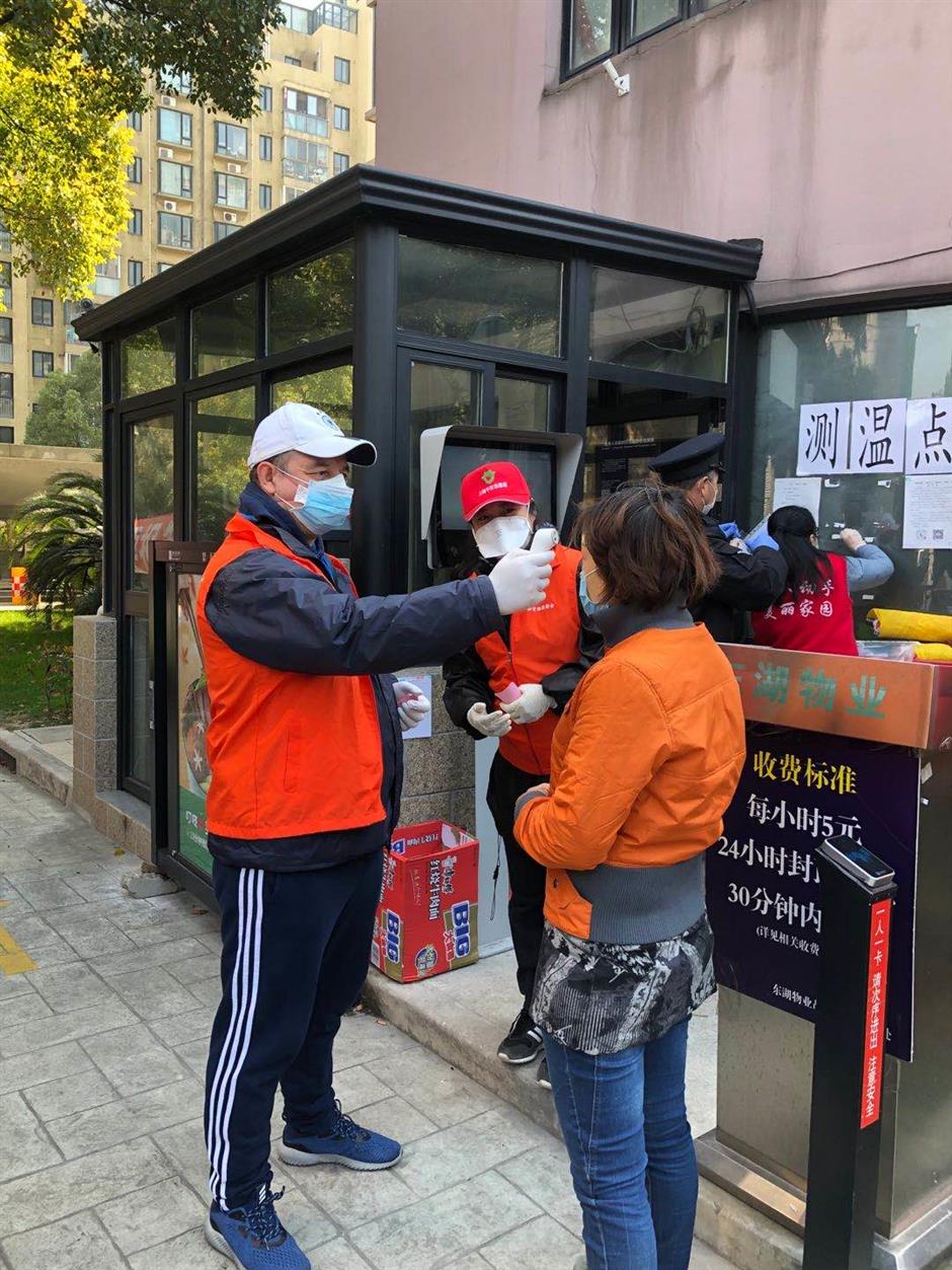 German serves up meatballs to community workers