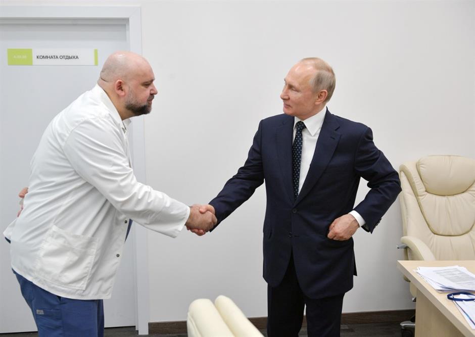 Russia chief doctor tests positive for COVID-19, Putin in good health