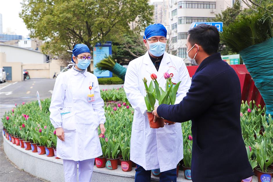 Acts of kindness uplift the spirit of Jing'an