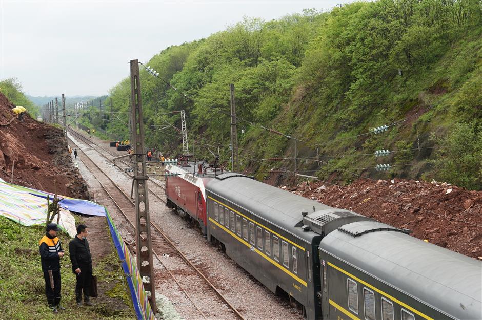 Team to investigate Chenzhou train derailment