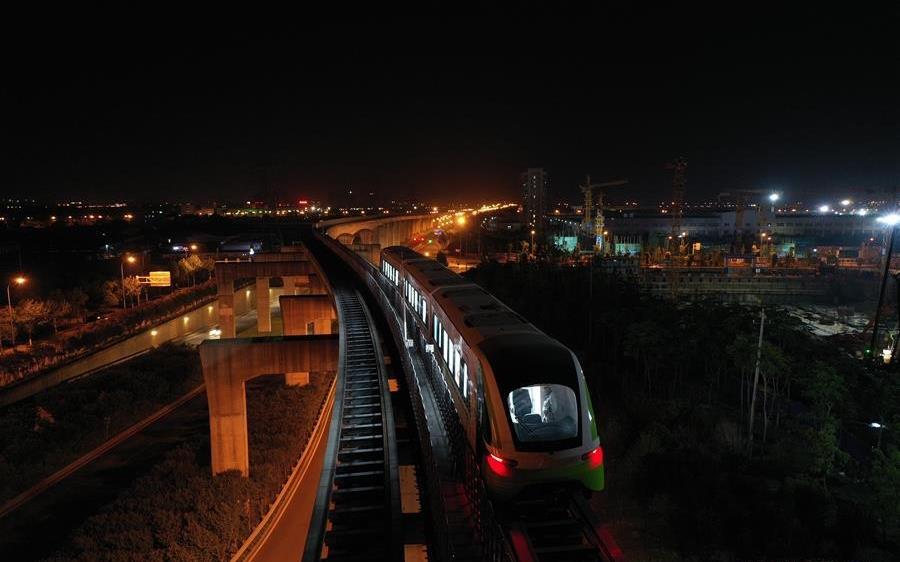 China's new maglev train passes speed test at 160 kph