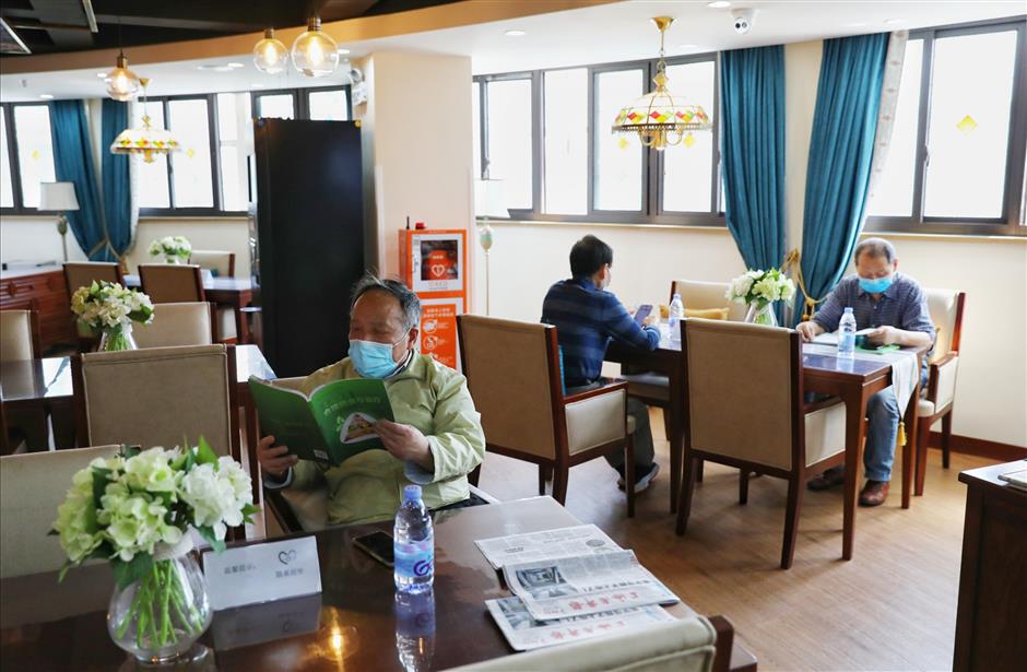 Shanghai elderly-care centers reopen as restrictions ease