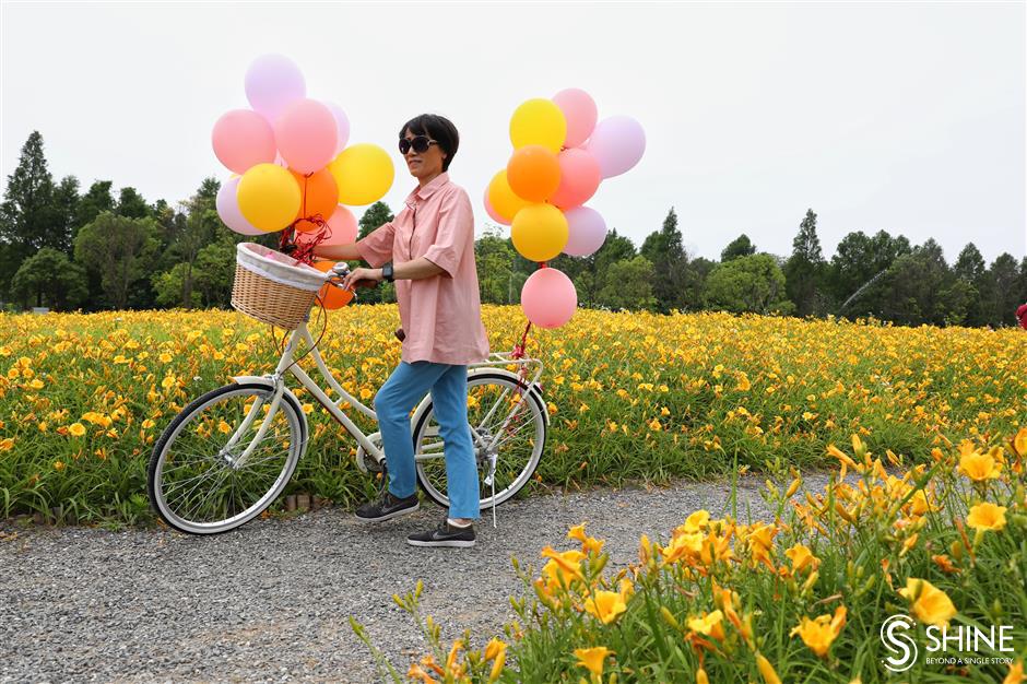 Baoshan medical workers first to enjoy 'Mother's Flower Culture Festival'