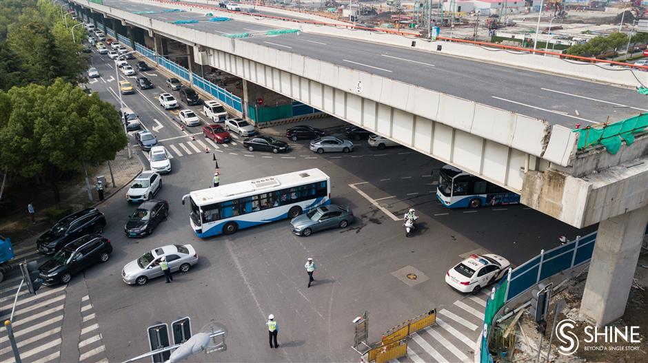 Big Monday morning congestion in road project area