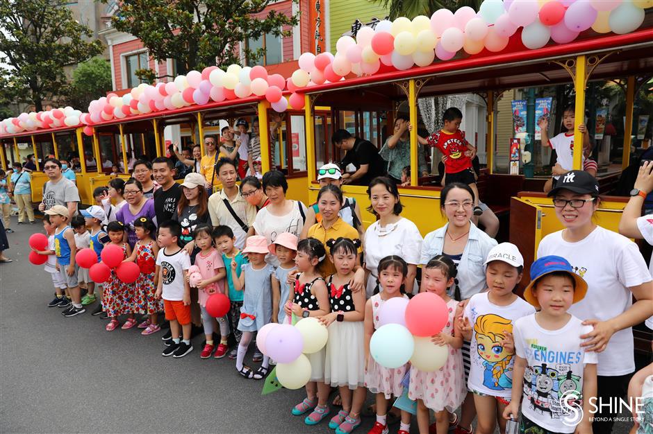 All aboard at Shanghai Happy Valley amusement park