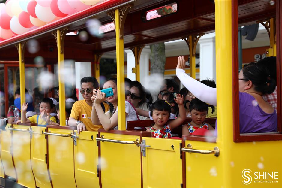 All aboard at Shanghai Happy Valley amusement park