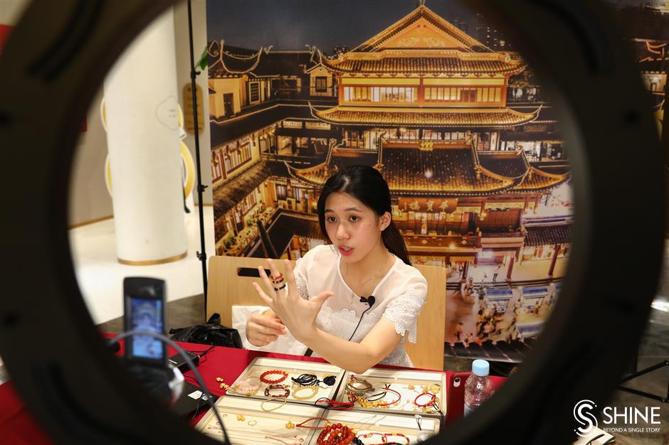 Experience tradition at Yuyuan Garden Malls