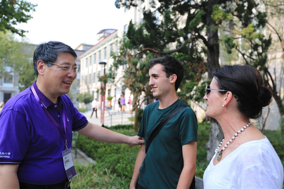 Salute to NYU Shanghai's first chancellor Yu Lizhong