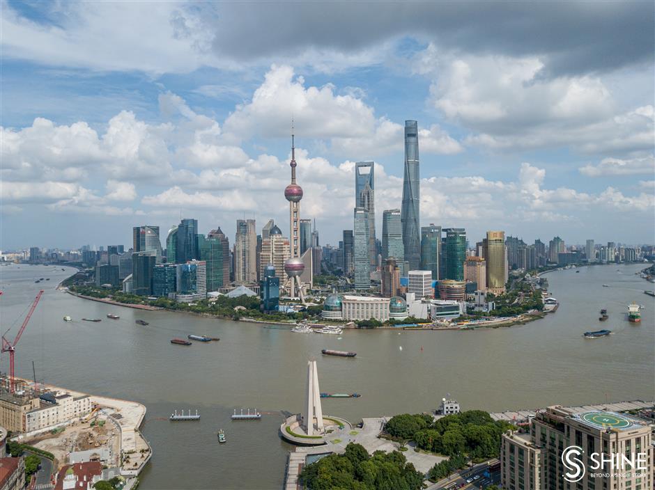 'Crystal sky' delights Shanghai residents