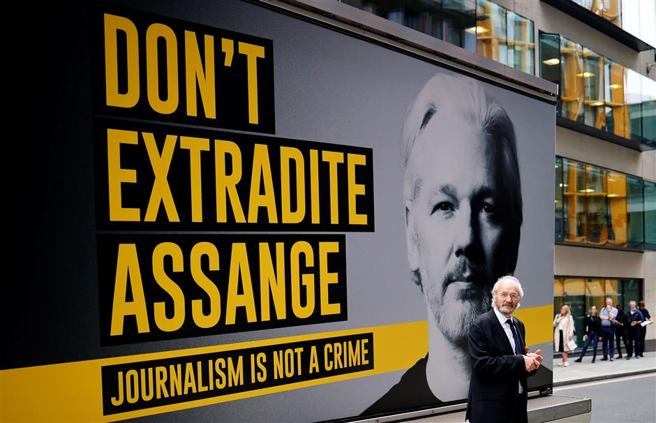 Setback for Assange on extradition to the US