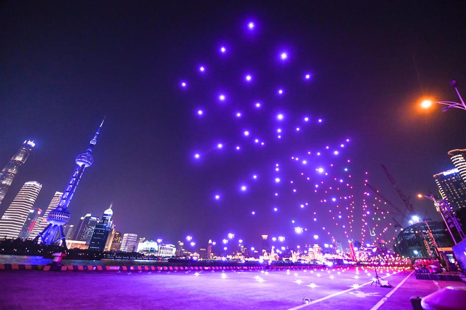 Huangpu River waterfront lights up with UAV show