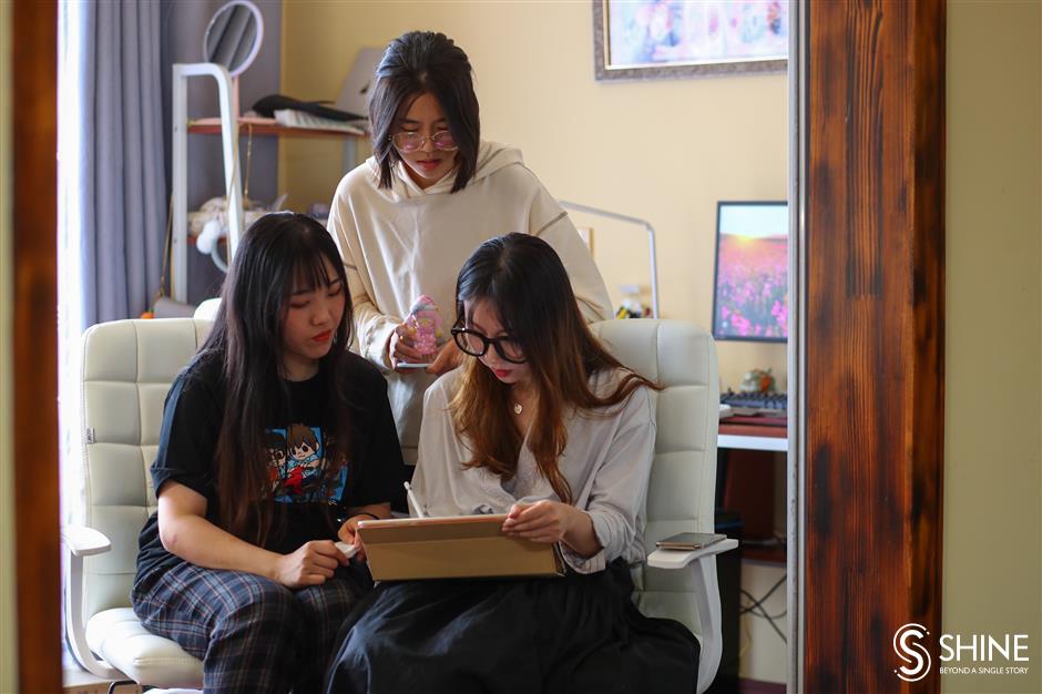 Three entrepreneurs cope with blind alleys in toy-art startup