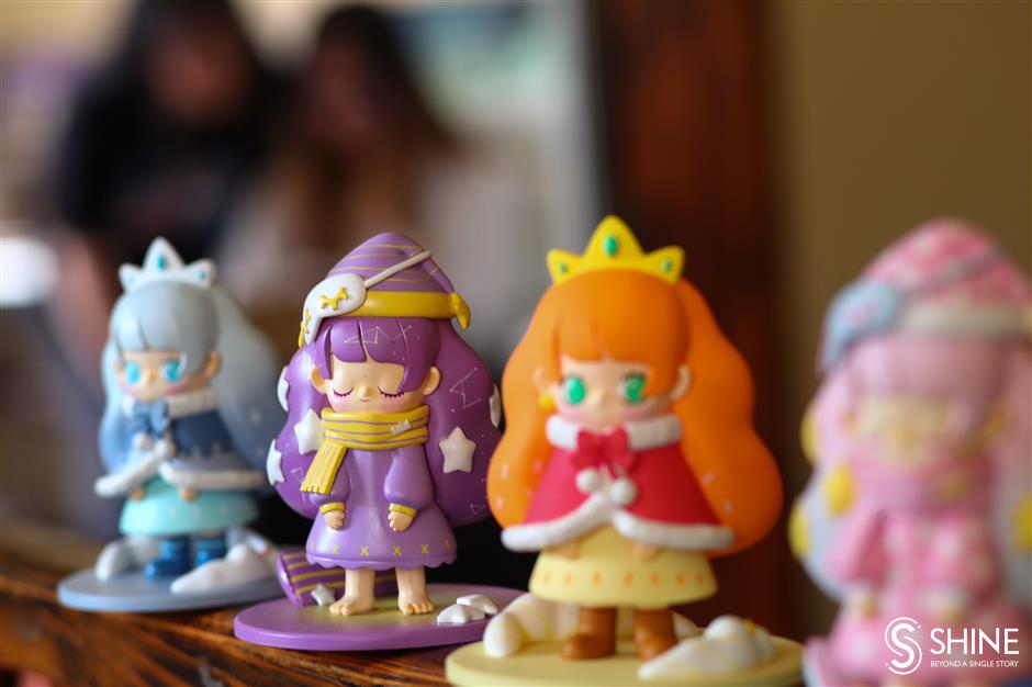 Three entrepreneurs cope with blind alleys in toy-art startup