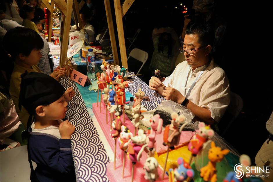 Guilin Park hosts Mid-Autumn Festival celebration