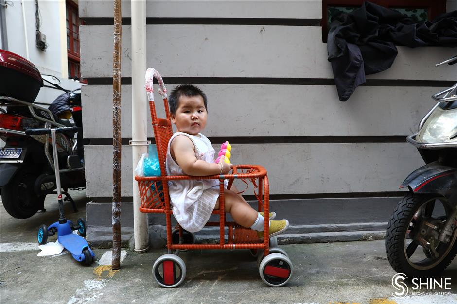 Searching for memories in Shanghais alleys