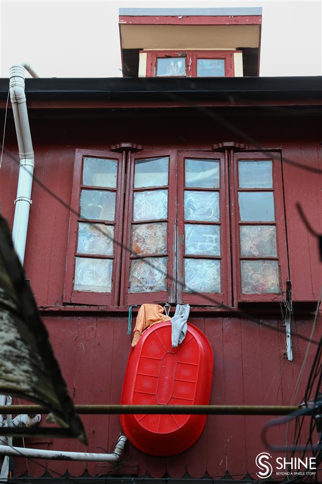 Searching for memories in Shanghais alleys