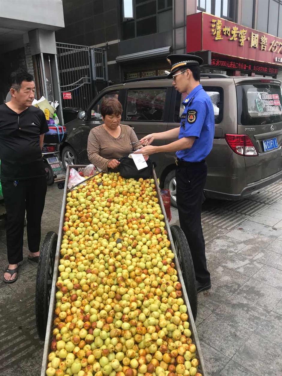 Officials hard at work to ensure a good CIIE