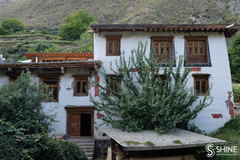 Feng shui harmony in a Tibetan-style eco lodge