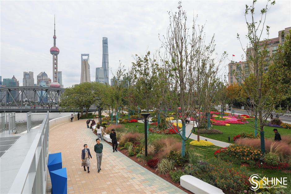 Suzhou Creek riverside nearing completion