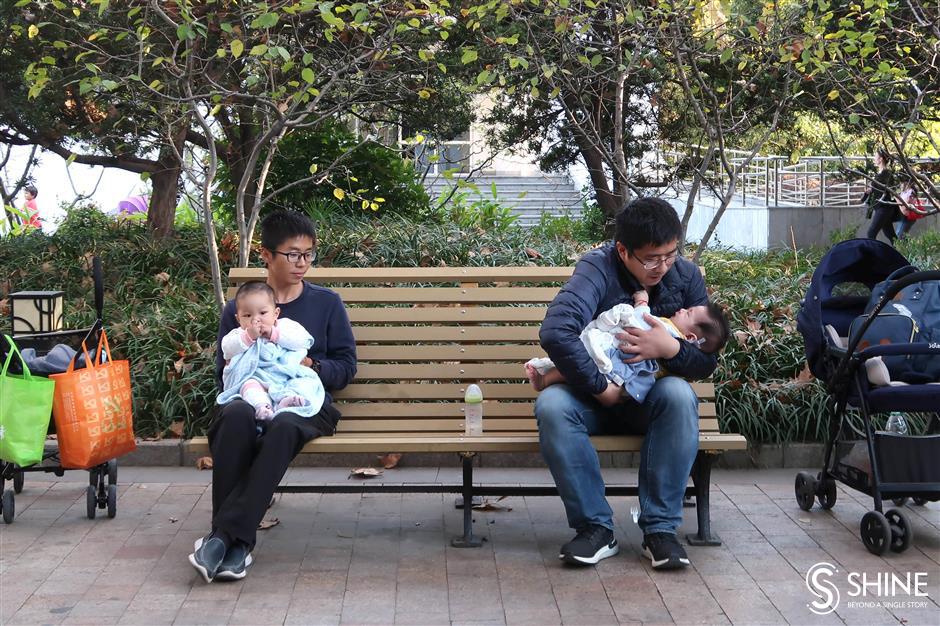 Comforting view of park life from a bench