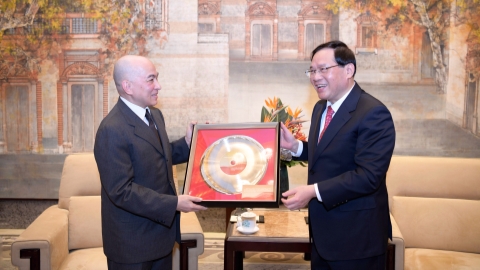 Cambodian king dazzled during trip to Shanghai - Vimarsana News