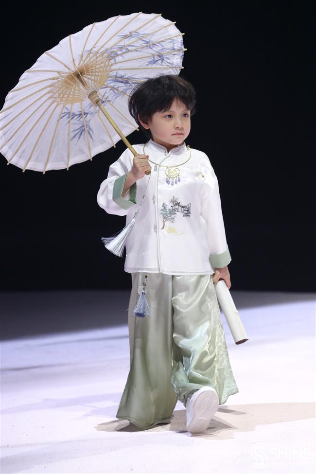 Latest kidswear fashion unveiled in dynamic runway show