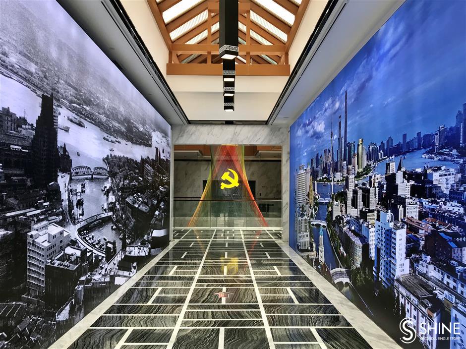 Art exhibition celebrates 31 years of Pudong development