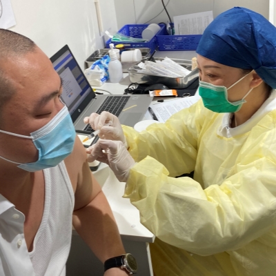 First batch of Taiwan residents get COVID-19 jab in Shanghai