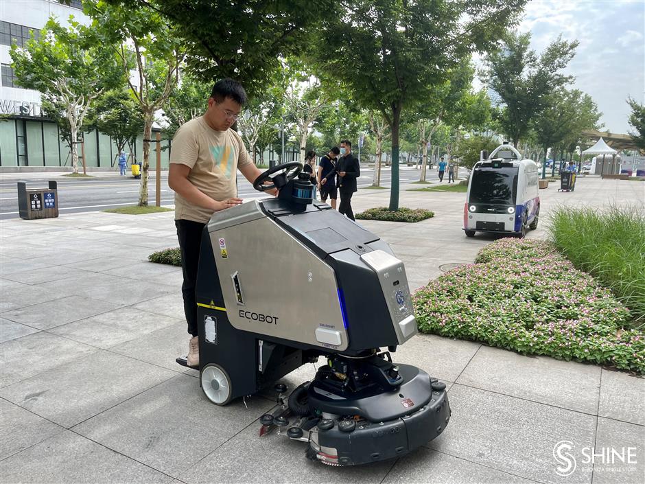 Robots strut their skills on West Bund waterfront