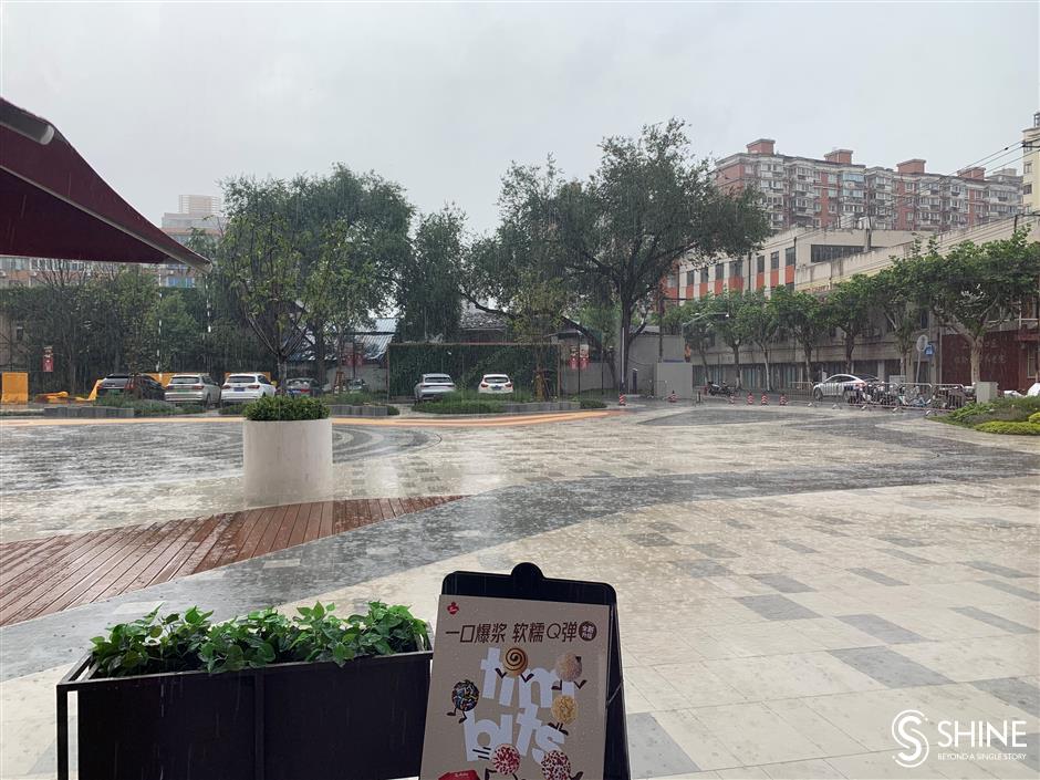 Shanghai ends soggy days, enters hottest period of summer