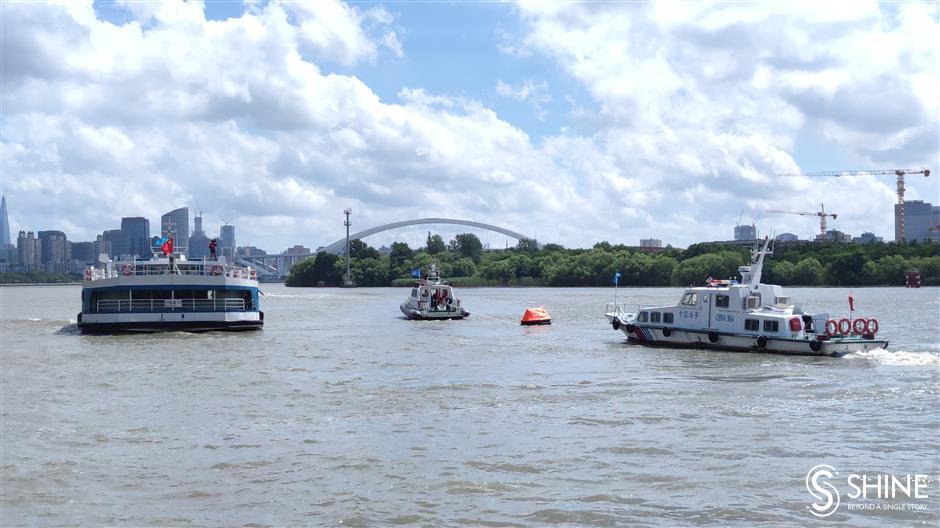 Rescue crews prepare for ferry accidents on Huangpu River