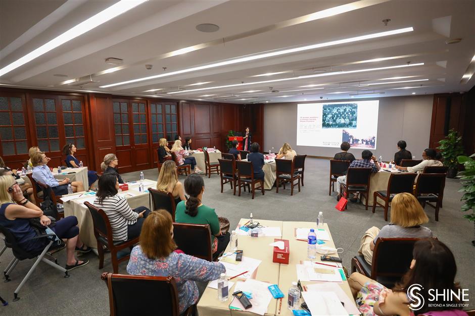 Spouses of consulate staff in Shanghai visit CPC sites