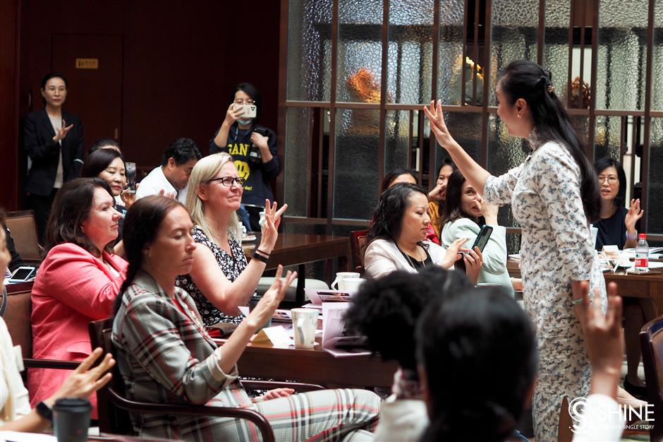 Consular spouses get a close look at <i>qipao</i> culture