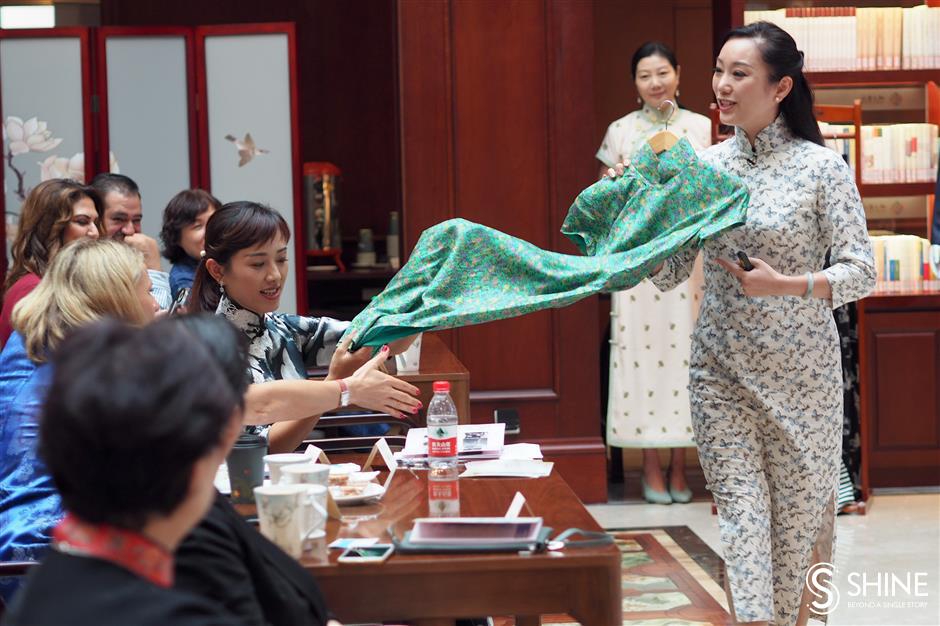 Consular spouses get a close look at <i>qipao</i> culture