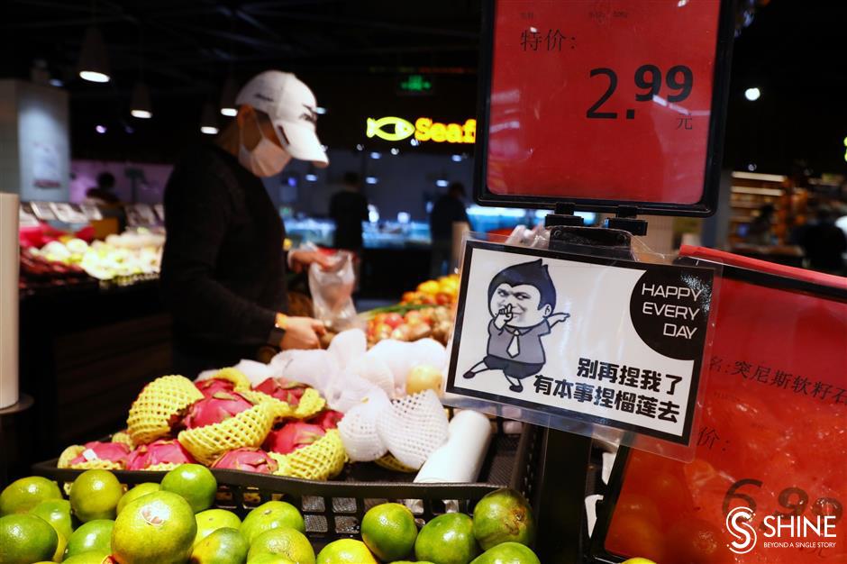 Fruits in wet market 'talk' to shoppers in memes